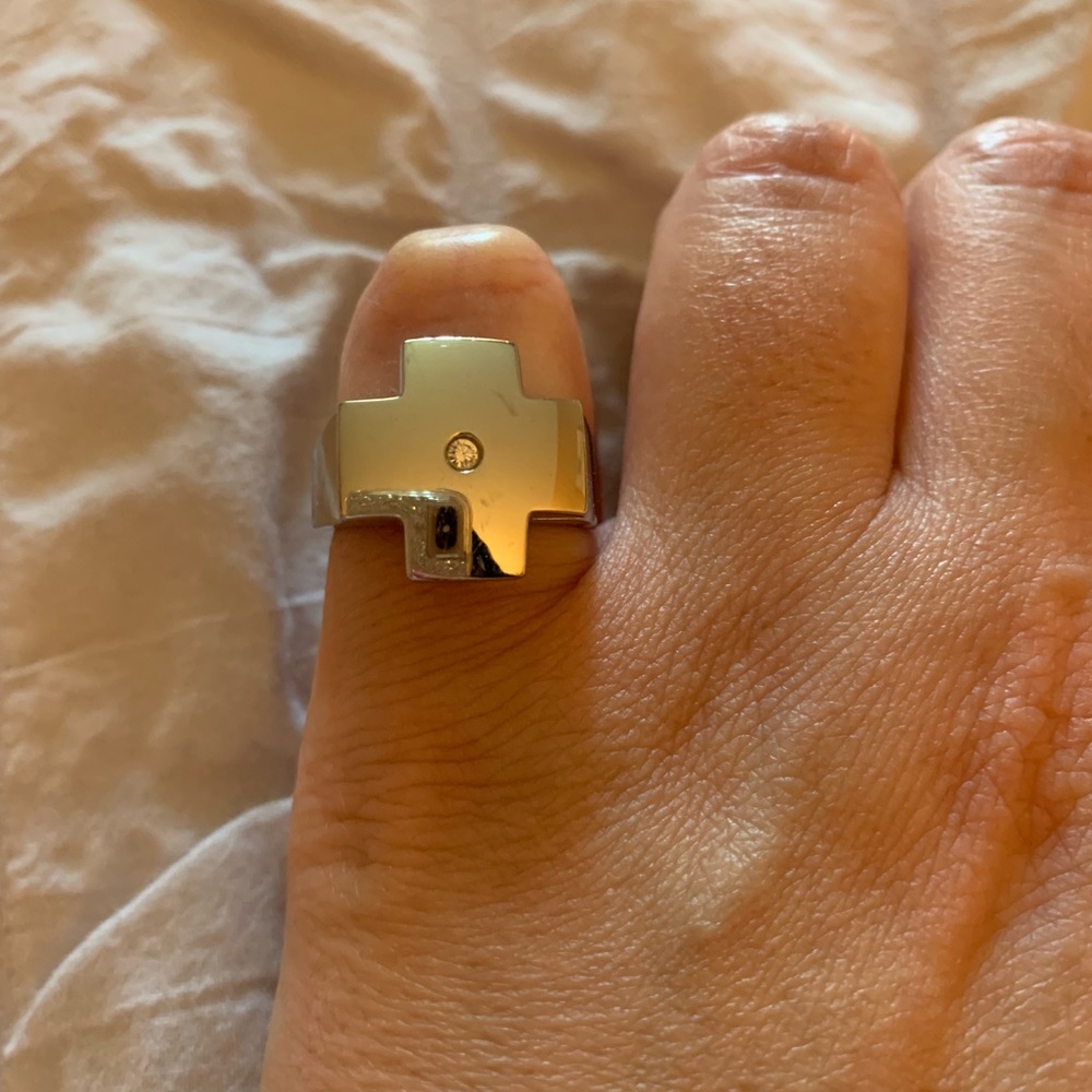 Follie Follie Cross Ring